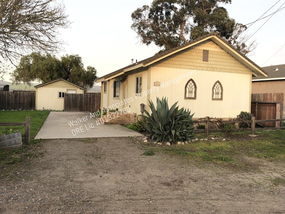 5526 Santos St in Casmalia, CA - Building Photo