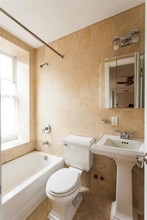 110 Bedford St in New York, NY - Building Photo - Building Photo