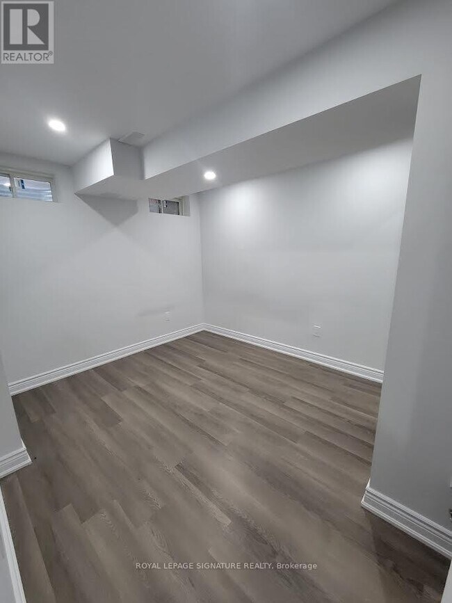 53 Hubbell Rd in Brampton, ON - Building Photo - Building Photo