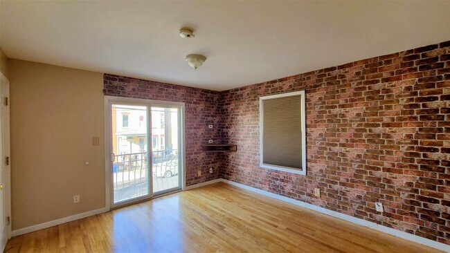 55 Grace St in Jersey City, NJ - Building Photo - Building Photo