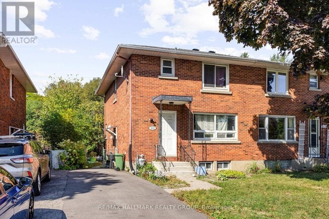 property at 2632 Alta Vista Dr