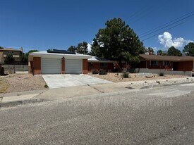 8509 Las Camas Rd NE in Albuquerque, NM - Building Photo