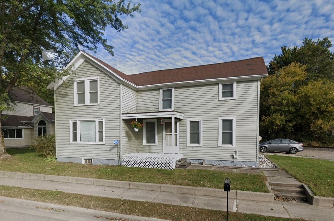 W9756 WI-96 in Fremont, WI - Building Photo