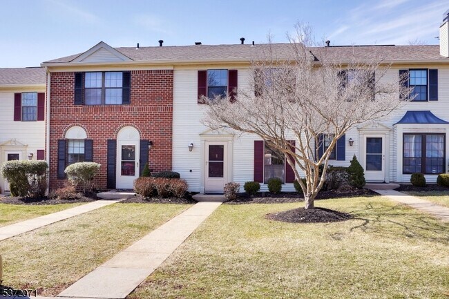 336 English Pl in Bernards, NJ - Building Photo - Building Photo