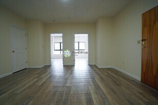 81 Essex St, Unit 82 in Boston, MA - Building Photo