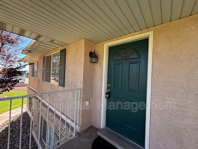 154 E 100 N in Washington, UT - Building Photo - Building Photo