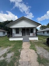 2116 Columbus Ave in Fort Worth, TX - Building Photo - Building Photo
