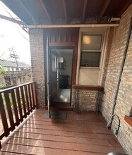 113 Harrison St, Unit Apartment 113-1 in Oak Park, IL - Building Photo - Building Photo