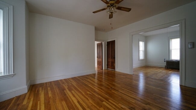 6 Water St in Danvers, MA - Foto de edificio - Building Photo