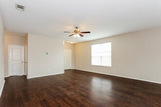 412 San Lucas Dr in Crowley, TX - Building Photo - Building Photo