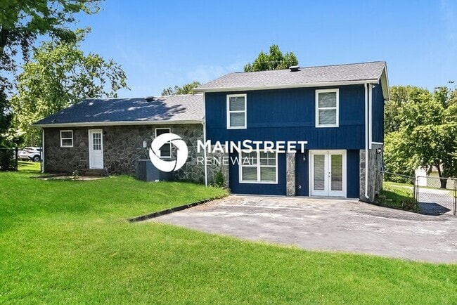 property at 912 Denise Dr