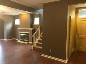 725 Walnut Woods Cove N in Memphis, TN - Building Photo - Building Photo