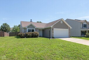 5639 Thompson Park Blvd in Indianapolis, IN - Building Photo