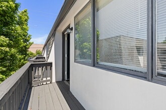 800 Anderson Ln, Unit B6 in Madison, TN - Building Photo - Building Photo