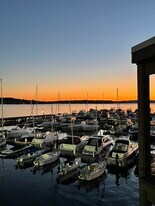65 Kirkland Ave, Unit Mariner 301 in Kirkland, WA - Building Photo