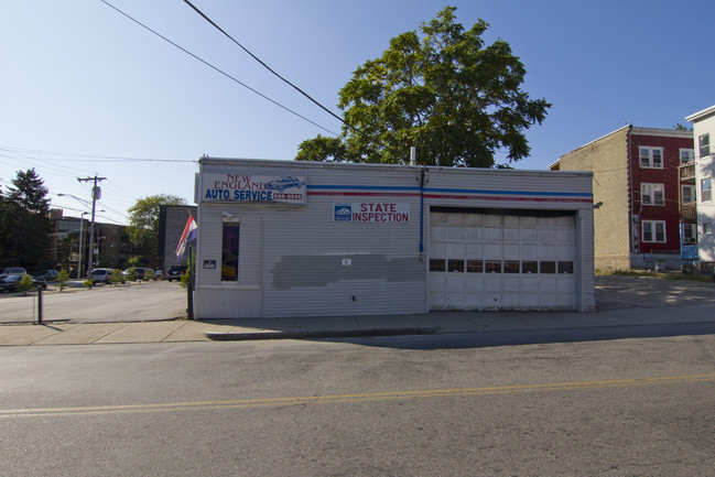 54 Haverhill St in Lawrence, MA - Foto de edificio - Building Photo