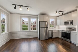39 Dana St, Unit 32 in Cambridge, MA - Building Photo