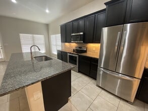 7039 95th St in Lubbock, TX - Building Photo - Building Photo