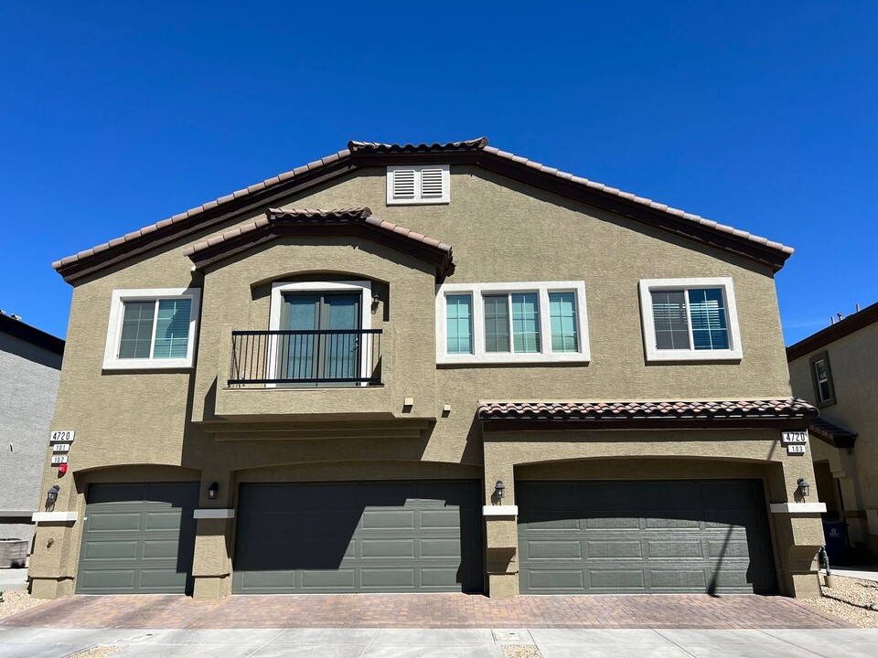 4720 Flower Moon Ave in North Las Vegas, NV - Building Photo