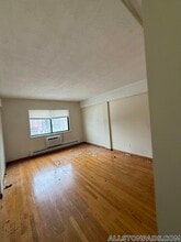 1110 Commonwealth Ave in Boston, MA - Building Photo - Building Photo