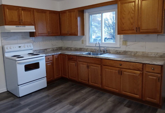 3 A Saybrook Dr