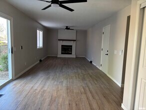 3326 Jennings Dr in Springfield, IL - Building Photo - Building Photo