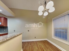 1009 Loch Lomond Cir in Concord, NC - Foto de edificio - Building Photo