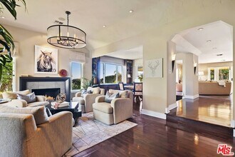 1357 Miller Dr in Los Angeles, CA - Building Photo - Building Photo