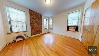 129 E 97th St in New York, NY - Building Photo - Building Photo