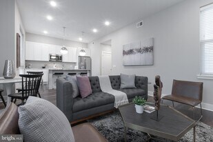 1555 Ridge Ave, Unit 202 in Philadelphia, PA - Building Photo