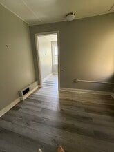 56 Long St, Unit 4 in Barre, VT - Building Photo - Building Photo