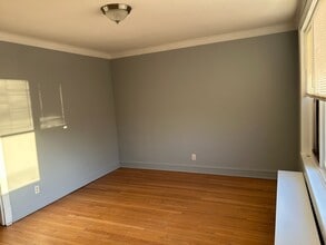 3654 N Central Ave, Unit 2FL Rear in Chicago, IL - Foto de edificio - Building Photo