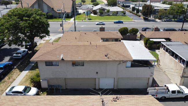 306 S Knott Ave in Anaheim, CA - Building Photo - Building Photo