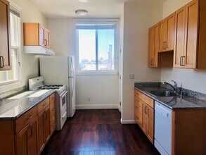 576 Hickory St in San Francisco, CA - Building Photo - Building Photo