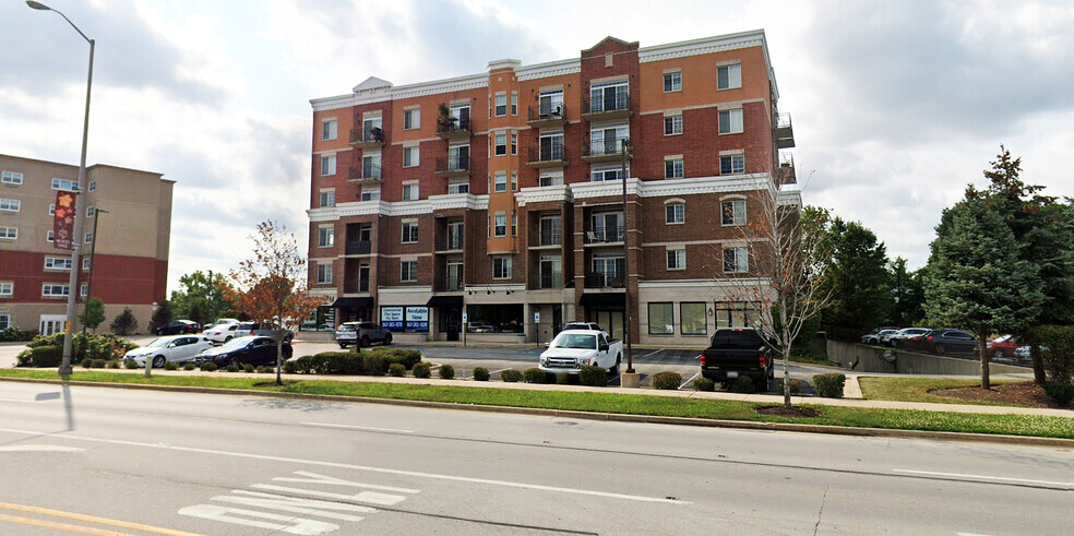 238 E Irving Park Rd in Wood Dale, IL - Building Photo