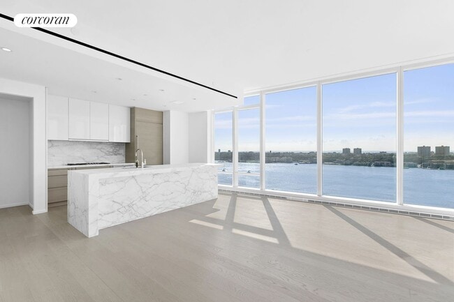 30 Riverside Blvd in New York, NY - Building Photo - Building Photo