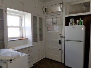 506 N Cuyler Ave, Unit 2R in Oak Park, IL - Building Photo - Building Photo