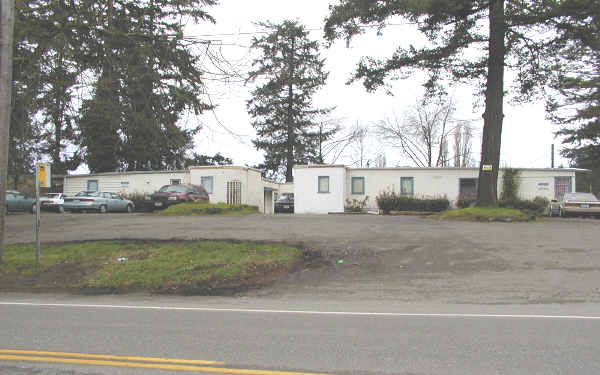 14003 Des Moines Memorial Dr in Burien, WA - Foto de edificio