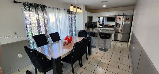 9829 SW 221st St Rd in Cutler Bay, FL - Building Photo - Building Photo