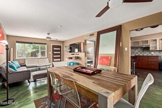 6744 E Vernon Ave in Scottsdale, AZ - Building Photo - Building Photo