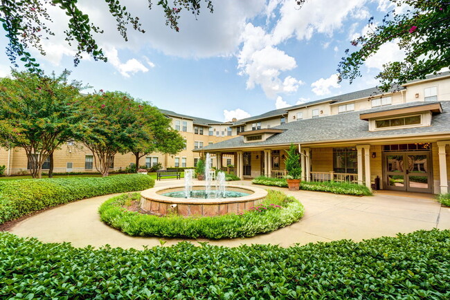 Town Village Crossing in Arlington, TX - Building Photo - Building Photo