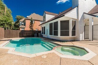 1317 Carver Ln in Irving, TX - Building Photo - Building Photo