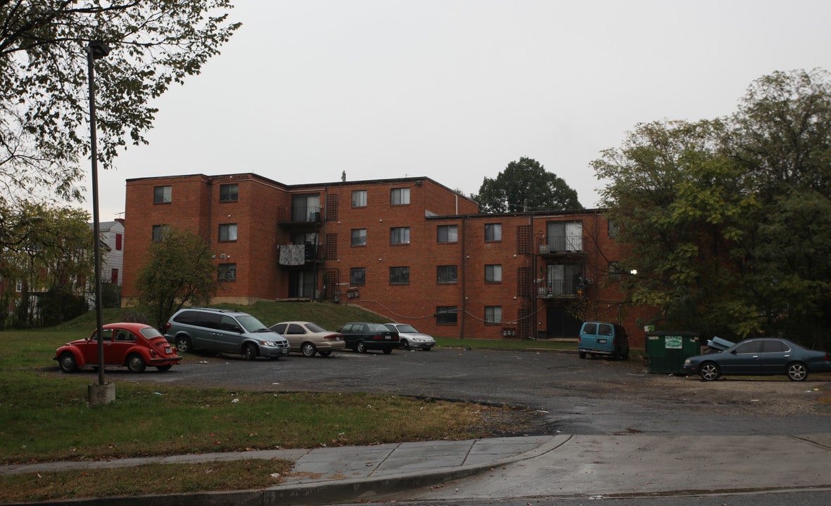 5105-5109 F St SE in Washington, DC - Building Photo