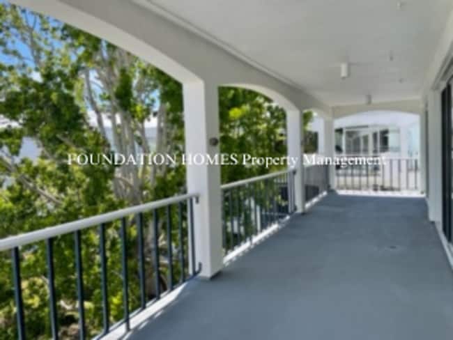 2330 Shelter Bay Ave in Mill Valley, CA - Building Photo - Building Photo