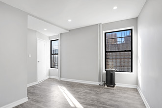 2371 2nd Ave in New York, NY - Building Photo - Building Photo