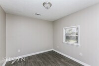 357 Broadmoor Dr photo'