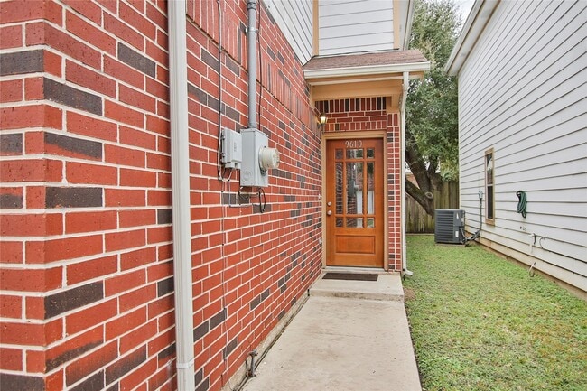 property at 9610 Elmview Pl