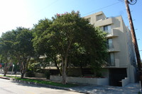 Copperfield Apartments in Sherman Oaks, CA - Foto de edificio - Building Photo