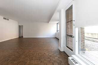 Parkview Apartments in Westmount, QC - Building Photo - Building Photo