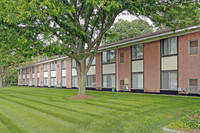 Tanglewood in Southfield, MI - Foto de edificio - Building Photo